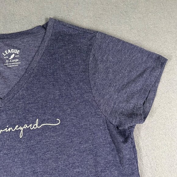 Marthas Vineyard Womens XL League Blue V-Neck Short Sleeve Script Font Tee T-shi - Picture 6 of 8